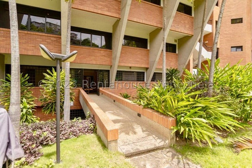 Se Vende Increible Planta Baja En Colinas De Tamanaco Para Un Excelente Estilo De Vida 24-11262 Cs