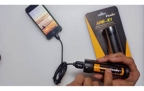 Imagen 4 de 7 de Cargador Fenix Original Are-x1 + Bateria 18650 Carga Celular