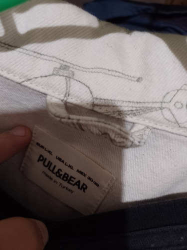 Campera Gabardina Pull & Bear Estampa Oversize Puma Adidas (Usado)