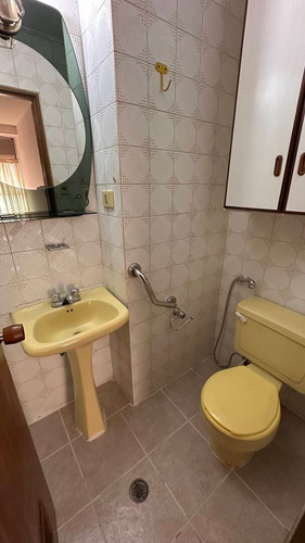 Apartamento En Venta En Piso Bajo Urb Valles De Camoruco Acv 278416