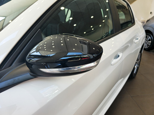 Peugeot 208 1.6 Allure