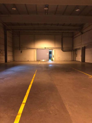 Depósito En Alquiler 15.000 M2 - Barracas