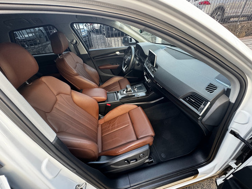 Audi Q5 2.0 L Security