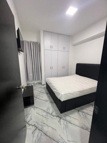 Apartamento Actualizado Y Amoblado, En Edif. Alba Adriatica