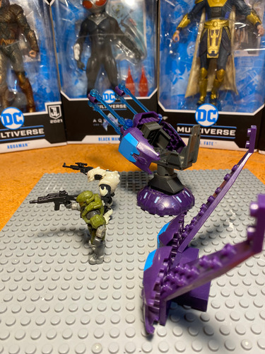 Megabloks Mega Construx Halo Vs (420) 1 Halo (Usado)