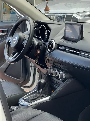 Mazda 2 Sedan 1.5 Grand Touring Lx Sedan
