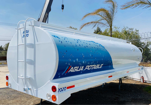 Imagen 2 de 11 de Pipa Tanque De Agua 20,000 Litros Arreola 2021