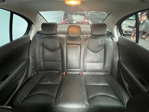 Peugeot 408 2.0 Allure Plus 143cv
