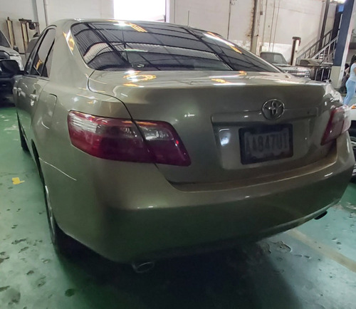 Imagen 4 de 7 de Toyota Camry