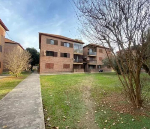 Departamento En Venta - 2 Dormitorios 1 Baño - 54mts2 - Tolosa, La Plata