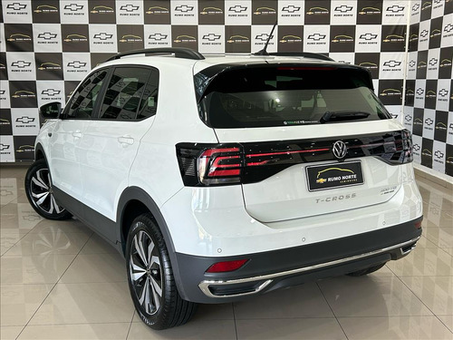Volkswagen T-Cross 1.0 200 TSI TOTAL FLEX COMFORTLINE AUTOMÁTICO
