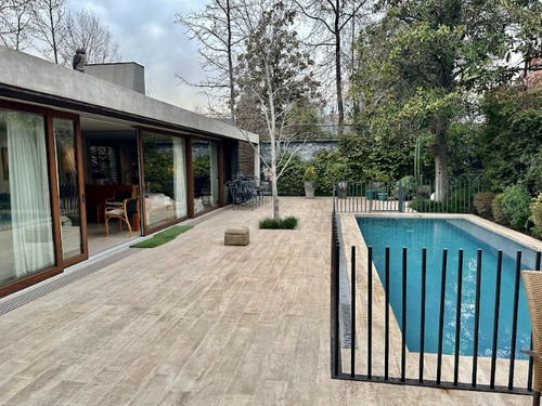 Hermosa Casa Moderna A Pasos Del Sport Francés Vitacura