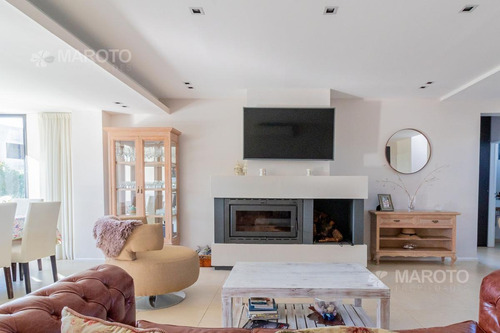 Imagen 6 de 30 de Casa En Venta En Barrio El Canton Islas - Maroto Propiedades