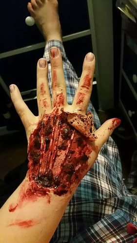 Sangre 3d Caracterización Disfraz Halloween Maquillaje