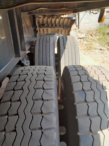 Carreta Semi Reboque C/ Pneus