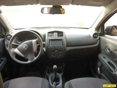 Nissan Versa 1.6 Sense