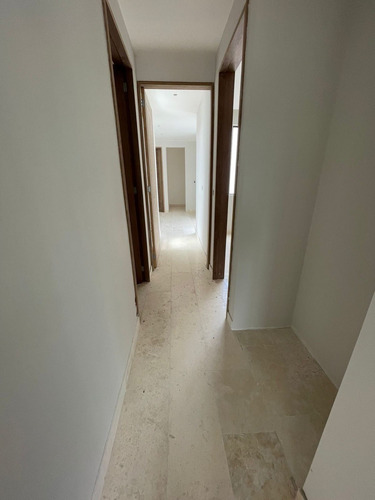 Imagen 7 de 18 de Departamento 202 En Hermoso Condominio Con Rg A La Venta