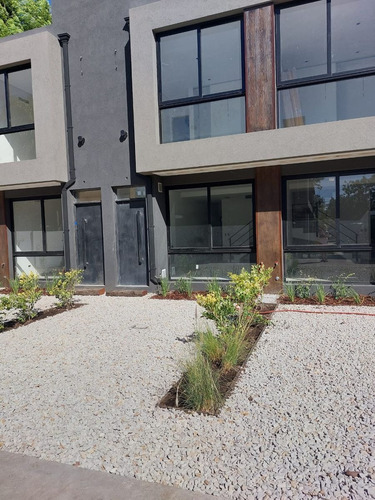 Imagen 4 de 18 de Venta De Complejo/condomino Gabriela Mistral | Ituzaingo N