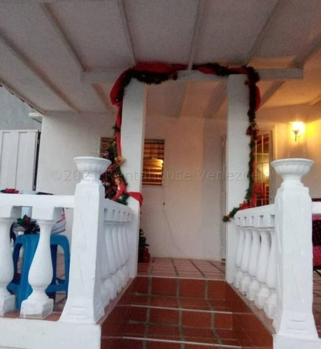 Imagen 25 de 30 de Casas En Venta Barquisimeto El Cuji, Selena Pacheco Tlf. 04245197639. Codigo 22-7173 Lara, Venezuela