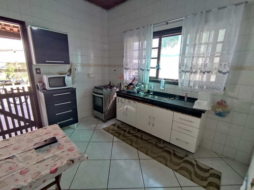 Imagem 5 de 15 de Casa Térrea No Centro De Bertioga, Com Amplo Quintal. - V841