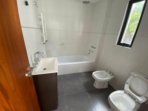 Imagen 12 de 21 de Departamento En Venta En Manuel B Gonnet Calle 27 E/ 491 Y 193 - Dacal Bienes Raices
