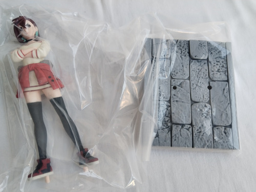 Figuras Dandadan Momo Ayase, Aira Shiratori & Okarun