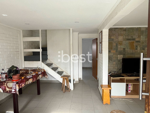 Gran Casa De 5 Dormitorios A Un Paso De Todo