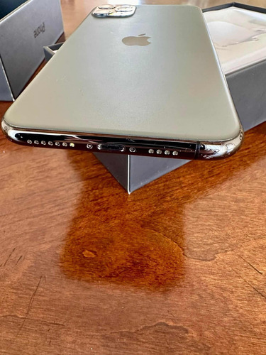 iPhone 11 Pro Max Negro De 64gb Excelentes Condiciones (Usado)