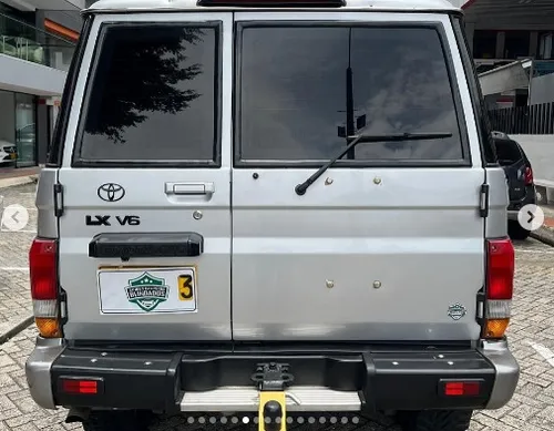 Toyota Land Cruiser 70 Modelo 2011 Blindado
