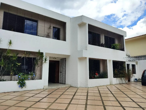 Jonathan Rodríguez Vende Casa 2 Plantas En Guaparo Mac-485