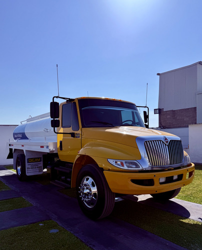 Pipa Agua 10,000 Litros Rabon Camión International 4300 2019