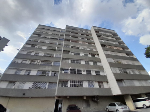 Alquiler Apartamento La Urbina 71m2