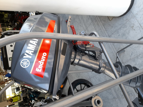Imagen 5 de 8 de Motor Fuera De Borda Yamaha 8 Hp Enduro Pata Corta O Hs