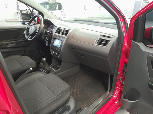 Imagen 11 de 18 de Volkswagen Fox 2018 1.6 Highline