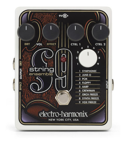 Pedal de guitarra eléctrica Harmonix String 9 String Ensemble, color blanco