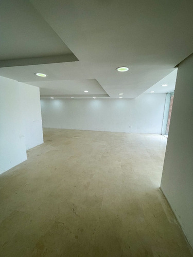 Imagen 22 de 25 de Hermoso Apartamento En Edificio A Estrenar