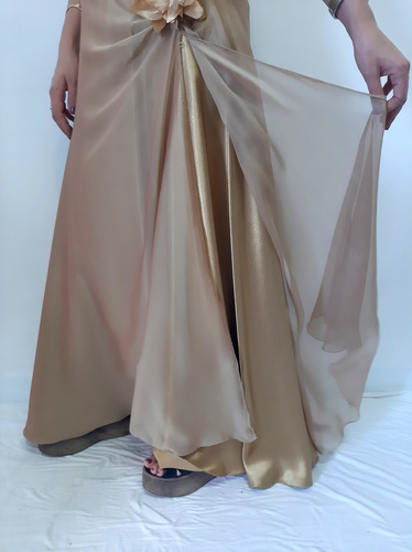Vestido Fiesta Raso Tornasol Y Gasa Dorado Pechera Corset (Usado)