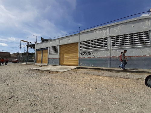 Imagen 23 de 30 de Local Comercial En Venta En Parroquia Unión Barquisimeto Lara ++23-17188 */ M.c T. N° +0-4-2-4- 5.5.6. 5.7. 5.9 *--**