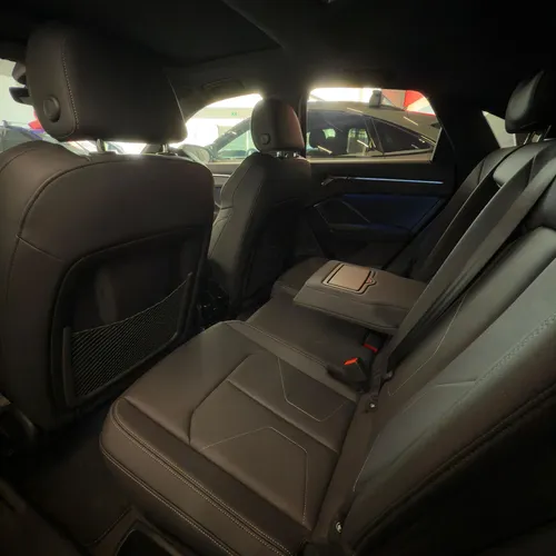 Audi Q3 SLINE 2.0 T (180 hp)