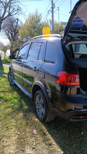 Volkswagen Suran Highline mod 2012