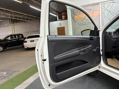 Volkswagen Saveiro 1.6 Starline Ac Mt