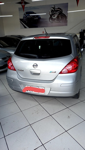 Imagem 2 de 8 de Nissan Tiida 2011 1.8 S Flex 5p