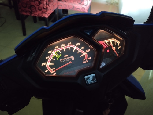 Seminueva. Sin Una Patinada De Mosca, Solo 1,800 Km.