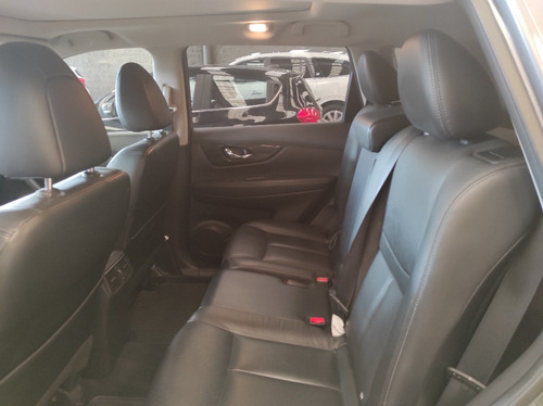 Imagen 8 de 11 de Nissan Xtrail Exclusive Awd 2019