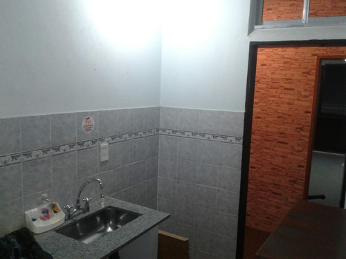 Imagen 11 de 15 de Departamento U Oficina 4 Amb. Bien Ubicado