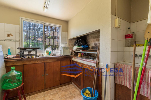Casa En Venta En Country Banco Provincia Francisco Álvarez Moreno