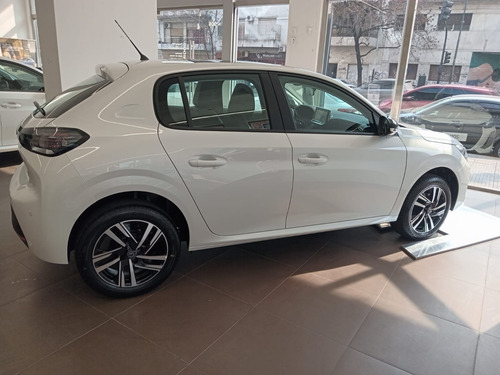 Peugeot 208 1.0T Allure Pack