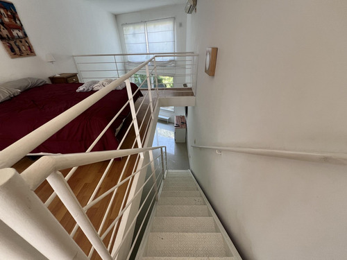 Loft De Dos Ambientes A Metros De Belgrano R Con Cochera.