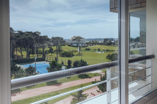 Imagen 4 de 30 de Excelente Penthouse 4 Dormitorios En Venta Frente Al Mar - Playa Mansa - Punta Del Este Pinares
