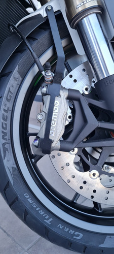 Imagen 6 de 24 de Benelli 752s - Benelli Store Pilar Mp